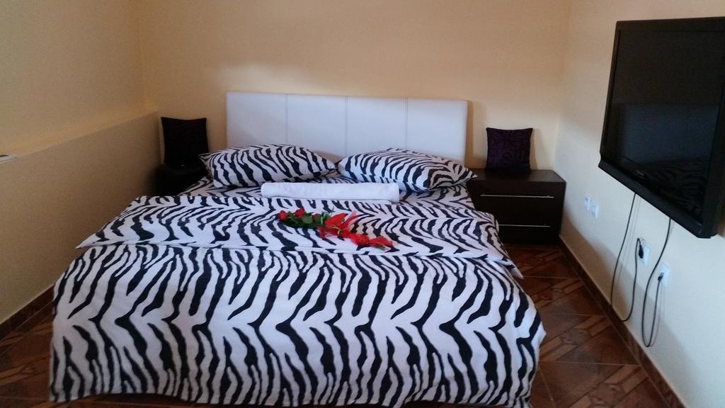 Apartments Maca Novi Sad Bilik gambar